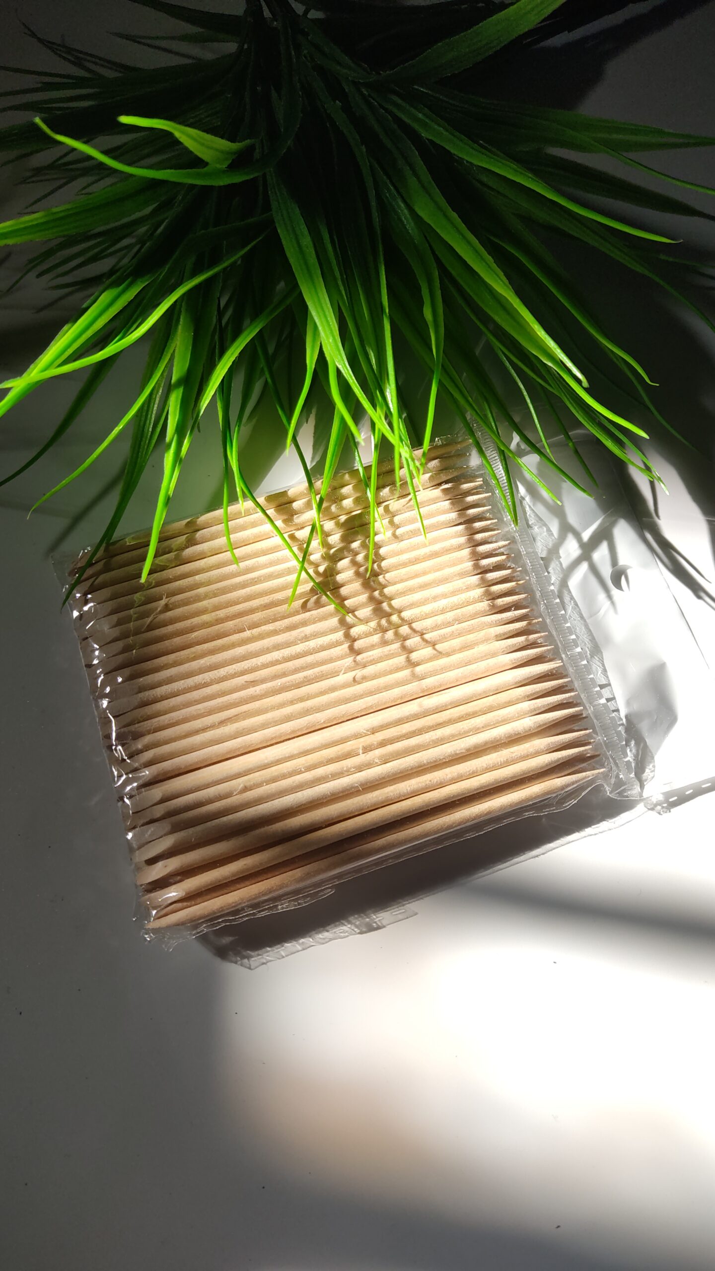 /images/products/disposables/orange_wood_sticks.jpeg