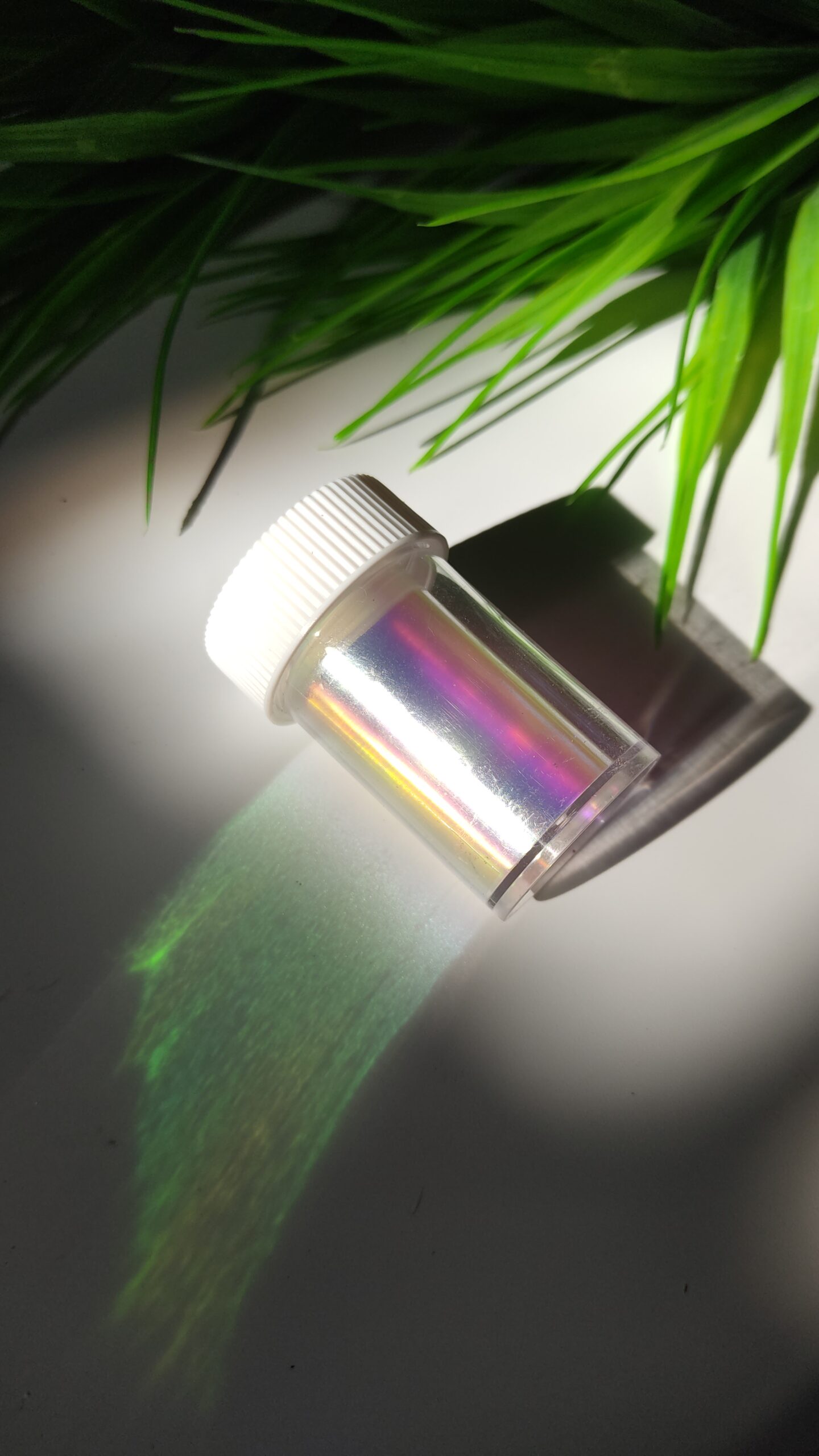/images/products/nail-art/aurora_foil.jpeg